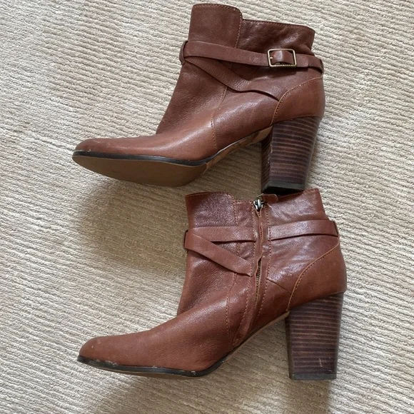 Cole Haan Cassidy Ankle Heeled Boots Leather Brown Buckle Size 11 - Picture 7 of 16